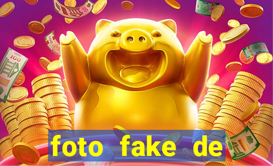 foto fake de menina no espelho cabelo cacheado