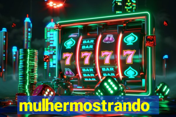 mulhermostrandoopeito